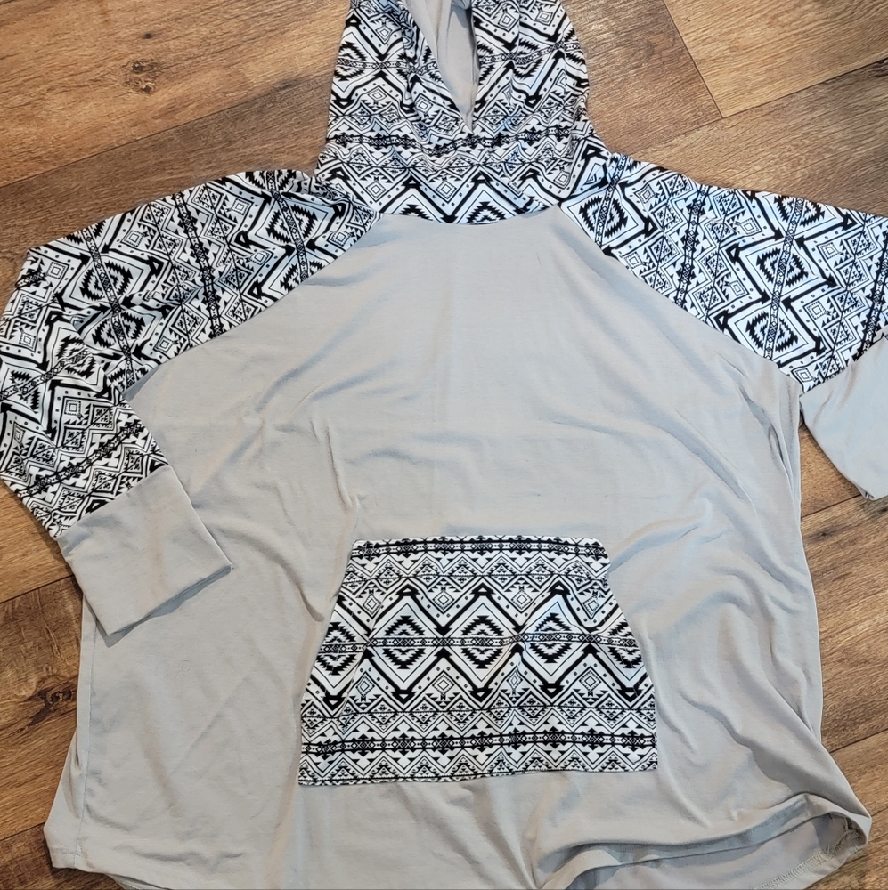 LULAROE Amber Hoodie size 3X